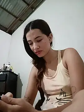 Snapshot of -Nicol chatting on November 26, 2025, 10:04 am -Nicol online show from November 26, 2025, 10:04 am