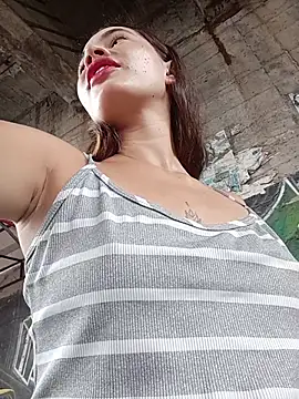 Snapshot of -Nicol chatting on January 11, 2026, 2:02 pm -Nicol online show from January 11, 2026, 2:02 pm