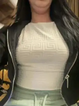 Snapshot of Robexxmia chatting on April 9, 2026, 11:44 pm Robexxmia online show from April 9, 2026, 11:44 pm