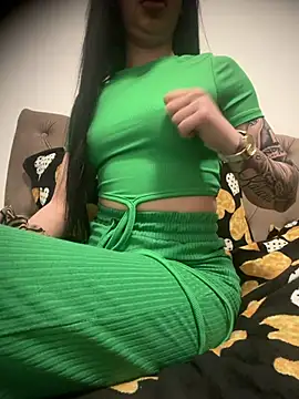 Snapshot of Robexxmia chatting on April 16, 2026, 9:50 pm Robexxmia online show from April 16, 2026, 9:50 pm