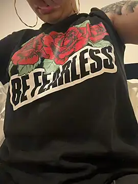 Snapshot of Robexxmia chatting on March 25, 2026, 9:57 pm Robexxmia online show from March 25, 2026, 9:57 pm