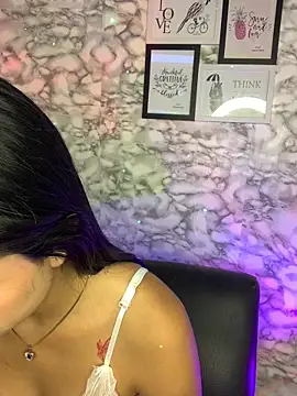 Miss karol online show from November 27, 2025, 7:47 pm