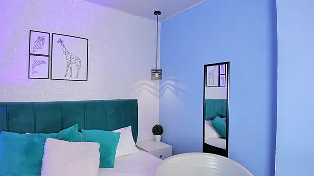 Snapshot of ninna_curly chatting on December 2, 2025, 10:00 pm ninna curly online show from December 2, 2025, 10:00 pm