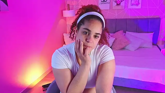 Snapshot of ninna_curly chatting on June 11, 2026, 3:25 am ninna curly online show from June 11, 2026, 3:25 am