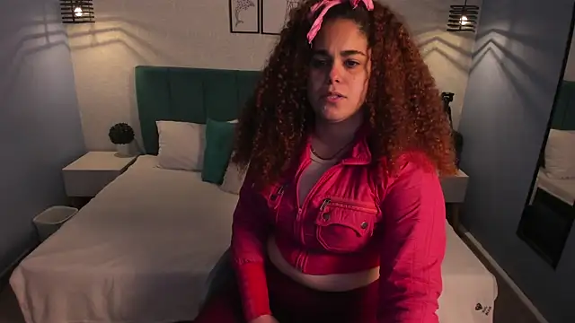 Snapshot of ninna_curly chatting on December 5, 2025, 4:33 am ninna curly online show from December 5, 2025, 4:33 am