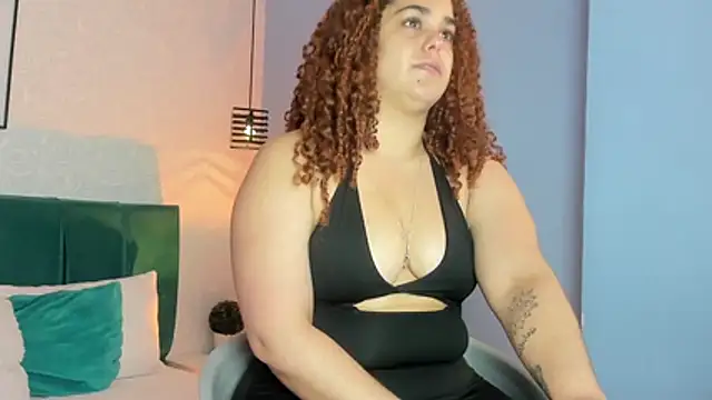 Snapshot of ninna_curly chatting on May 16, 2026, 4:00 am ninna curly online show from May 16, 2026, 4:00 am