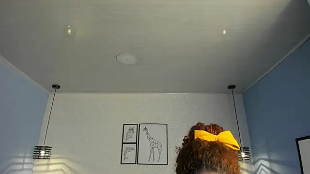 Snapshot of ninna_curly chatting on November 27, 2025, 4:35 am ninna curly online show from November 27, 2025, 4:35 am