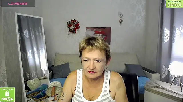 Snapshot of SexyGrandma_ chatting on September 16, 2025, 5:14 pm SexyGrandma online show from September 16, 2025, 5:14 pm