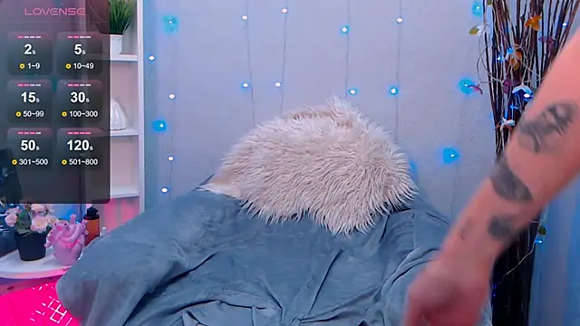 Snapshot of Holygirl_ chatting on November 23, 2025, 2:10 am Holygirl online show from November 23, 2025, 2:10 am