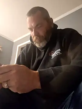 Snapshot of thickdaddy2982 chatting on March 18, 2025, 10:28 am thickdaddy2982 online show from March 18, 2025, 10:28 am