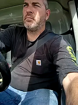 Snapshot of thickdaddy2982 chatting on March 19, 2025, 7:38 pm thickdaddy2982 online show from March 19, 2025, 7:38 pm