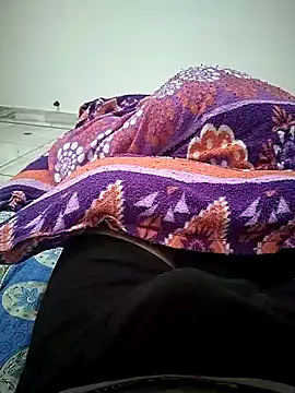 xmanrawan2 online show from February 13, 2025, 5:11 pm