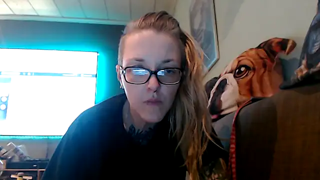 Snapshot of Astrid-Gilbert chatting on January 25, 2025, 6:57 pm Astrid-Gilbert online show from January 25, 2025, 6:57 pm