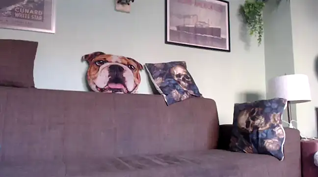 Snapshot of Astrid-Gilbert chatting on March 4, 2025, 10:57 am Astrid-Gilbert online show from March 4, 2025, 10:57 am