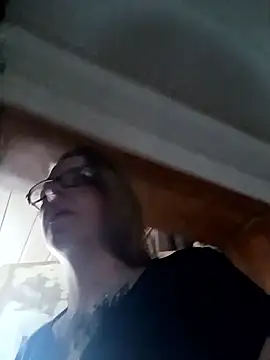 Snapshot of Astrid-Gilbert chatting on March 19, 2025, 8:12 am Astrid-Gilbert online show from March 19, 2025, 8:12 am