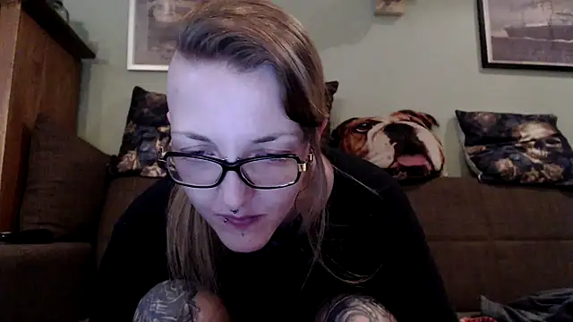 Snapshot of Astrid-Gilbert chatting on January 29, 2025, 9:28 pm Astrid-Gilbert online show from January 29, 2025, 9:28 pm