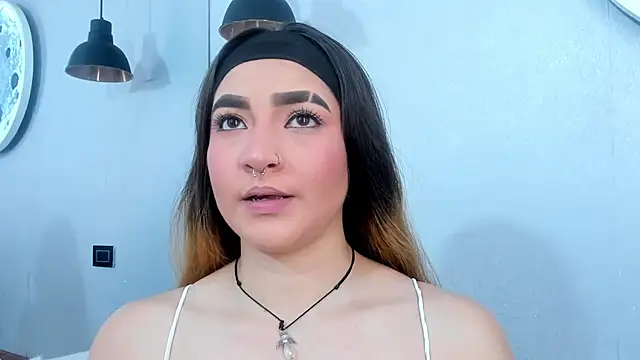 Shanntal  online show from October 19, 2025, 7:16 pm