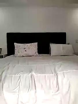 Snapshot of sofiaxox chatting on October 22, 2025, 12:32 am sofiaxox online show from October 22, 2025, 12:32 am