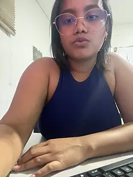 Snapshot of my_cam chatting on March 17, 2025, 10:40 pm my cam online show from March 17, 2025, 10:40 pm