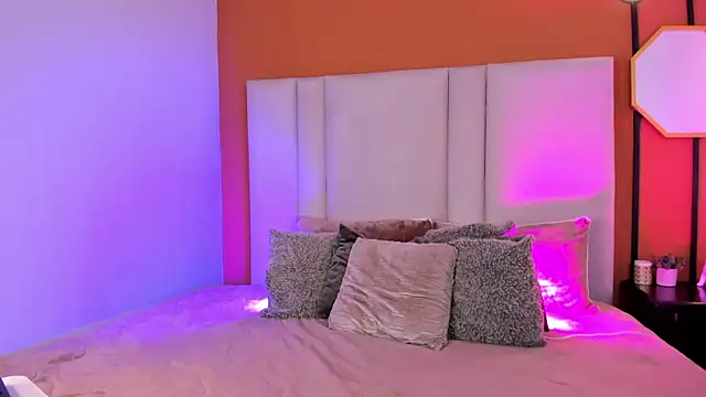 Snapshot of nina__dixon chatting on December 14, 2025, 12:55 pm nina dixon online show from December 14, 2025, 12:55 pm