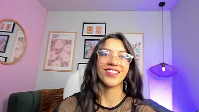 Snapshot of nina__dixon chatting on February 7, 2025, 2:50 am nina dixon online show from February 7, 2025, 2:50 am