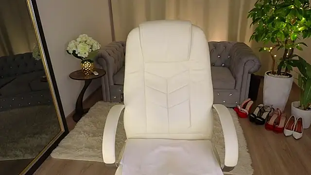 Snapshot of Victoria_Korff chatting on September 19, 2025, 4:33 pm Victoria Korff online show from September 19, 2025, 4:33 pm