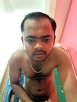 guavam65 online show from October 5, 2025, 7:59 pm