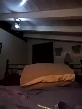 Snapshot of divinaerotica chatting on November 7, 2025, 6:12 pm divinaerotica online show from November 7, 2025, 6:12 pm