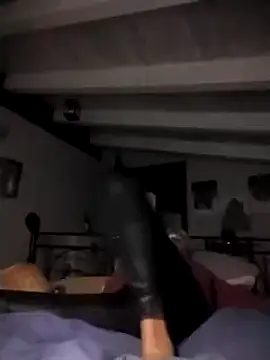 Snapshot of divinaerotica chatting on November 3, 2025, 6:55 pm divinaerotica online show from November 3, 2025, 6:55 pm