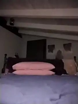 divinaerotica online show from November 20, 2025, 8:42 pm