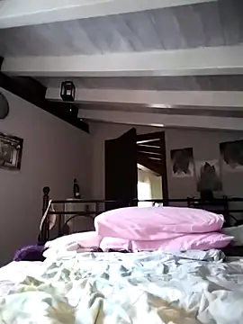 divinaerotica online show from March 5, 2026, 2:46 pm