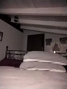 Snapshot of divinaerotica chatting on November 8, 2025, 8:12 pm divinaerotica online show from November 8, 2025, 8:12 pm