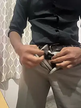 Snapshot of fun_with_rohan chatting on February 2, 2025, 11:18 am fun with rohan online show from February 2, 2025, 11:18 am