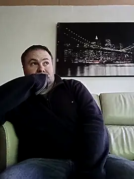 Snapshot of Pourleplasirs chatting on March 1, 2025, 5:27 pm Pourleplasirs online show from March 1, 2025, 5:27 pm