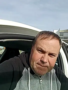 Snapshot of Pourleplasirs chatting on November 12, 2025, 1:04 pm Pourleplasirs online show from November 12, 2025, 1:04 pm