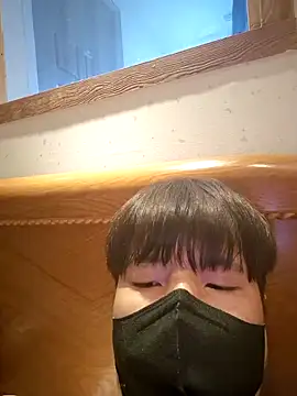 Tyyyggjju online show from October 19, 2025, 10:23 pm