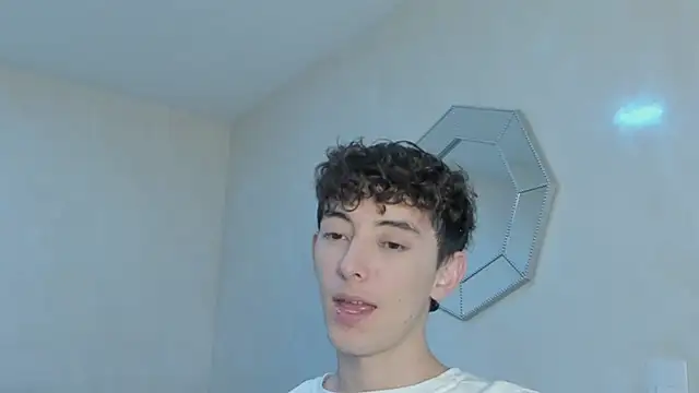 miketwink online show from November 23, 2025, 2:10 am