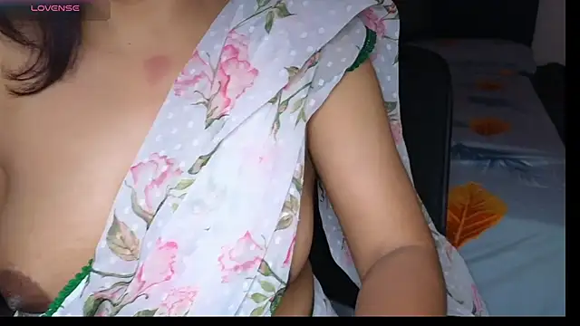 MISS MYRA online show from February 1, 2025, 7:02 pm