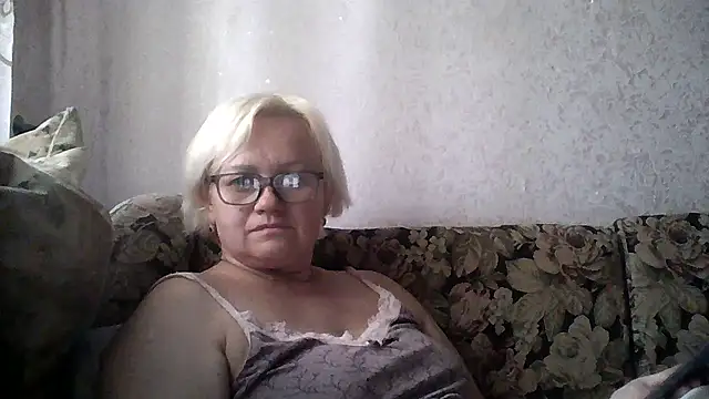 Snapshot of Mayya4321 chatting on June 11, 2026, 9:28 am Mayya4321 online show from June 11, 2026, 9:28 am