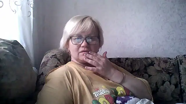 Snapshot of Mayya4321 chatting on May 13, 2026, 10:00 am Mayya4321 online show from May 13, 2026, 10:00 am