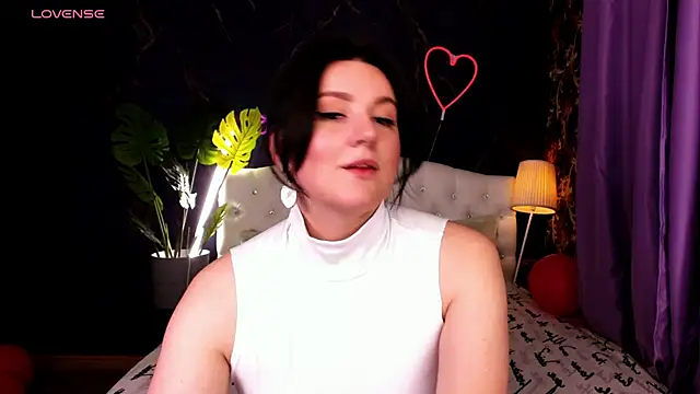 Catr1nn online show from March 7, 2025, 9:48 pm