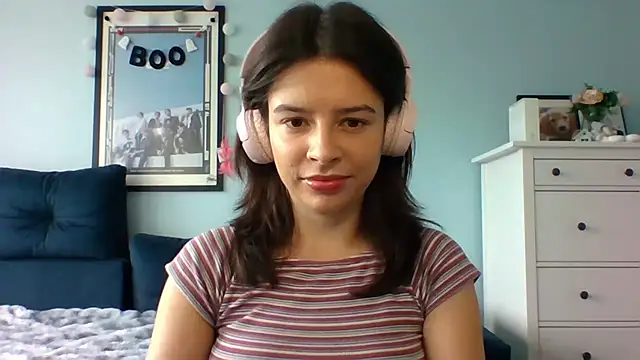 Snapshot of LariceSexy chatting on October 7, 2025, 12:17 pm LariceSexy online show from October 7, 2025, 12:17 pm