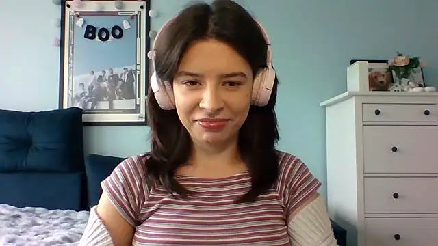 Snapshot of LariceSexy chatting on October 9, 2025, 12:06 pm LariceSexy online show from October 9, 2025, 12:06 pm