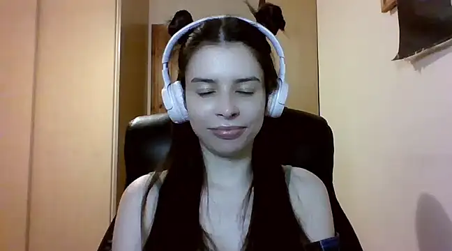 LariceSexy online show from March 18, 2025, 7:22 pm
