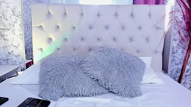 Ariana greenblat online show from October 11, 2025, 4:19 pm