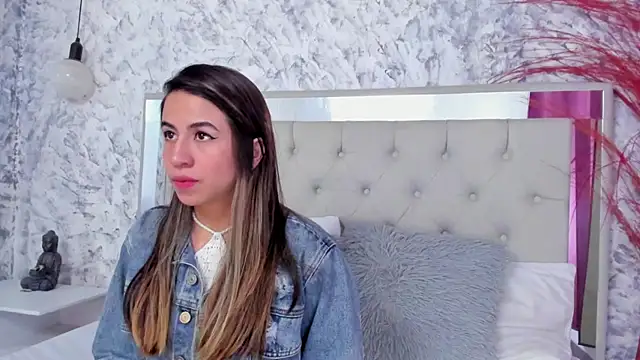 Ariana greenblat online show from November 15, 2025, 4:22 pm