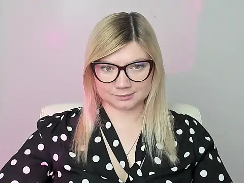 Lola moree online show from October 27, 2025, 12:50 pm