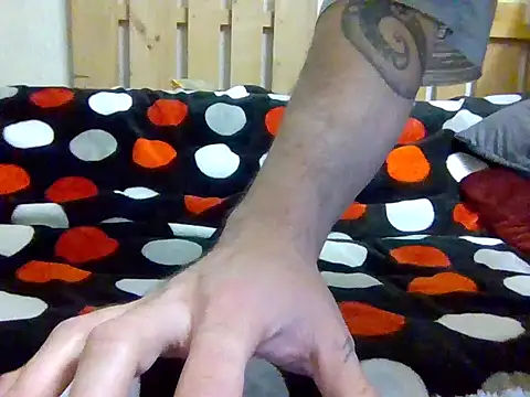 Snapshot of lebaneeseguy chatting on April 17, 2026, 9:50 pm lebaneeseguy online show from April 17, 2026, 9:50 pm