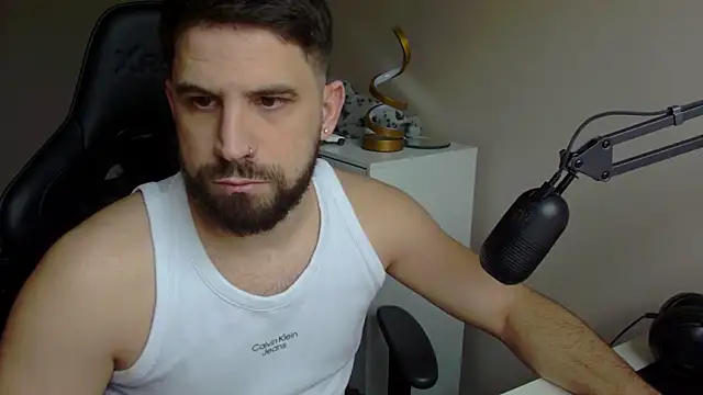 lucas kazimm online show from February 10, 2025, 2:05 pm