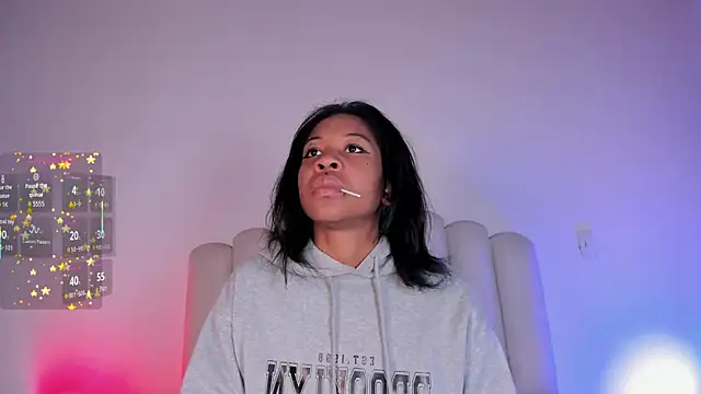 Snapshot of Zaira_Rose_ chatting on October 21, 2025, 1:10 pm Zaira Rose online show from October 21, 2025, 1:10 pm